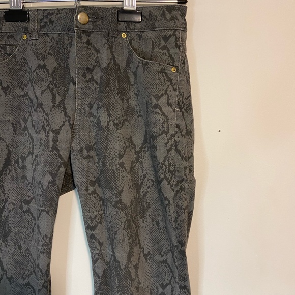 Snake Skin Jean Jegging Dress Pants - Picture 3 of 9